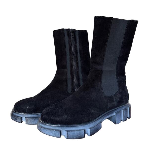 Free People Black Suede Chunky Platform Chelsea Boots - Size 38 / 7.5 - Picture 2 of 9